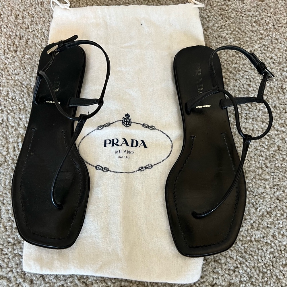 Prada leather thong sandals size 8.5